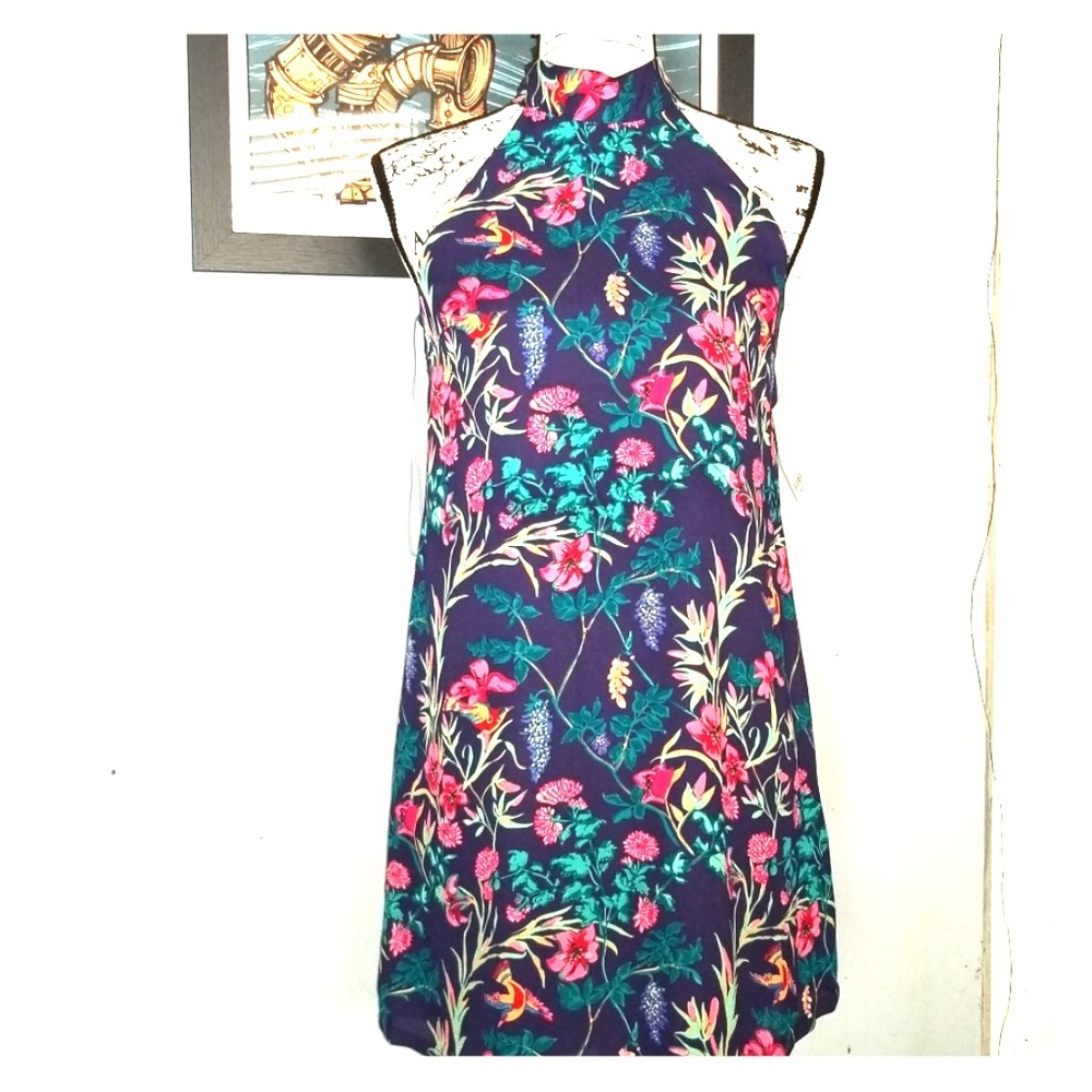 Sleeveless floral dress